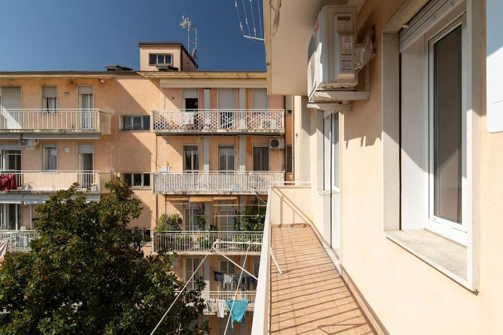 Appartamento Sul Fiume Al Portello Pádua Exterior foto